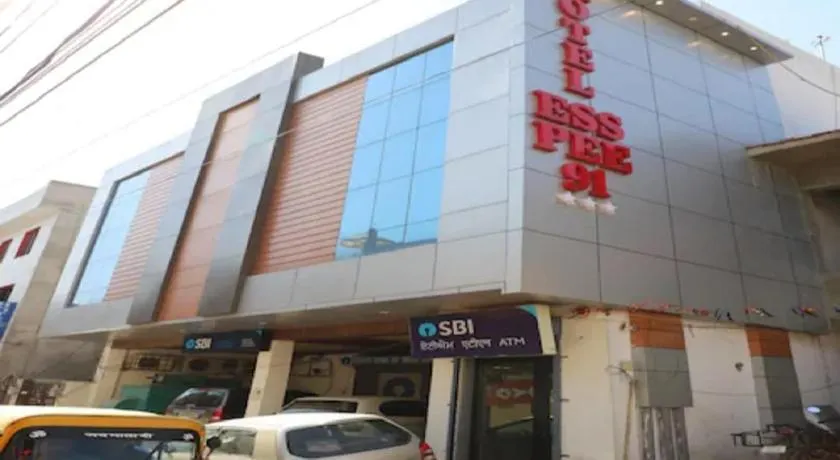 Hotel Esspee91 - Image 1