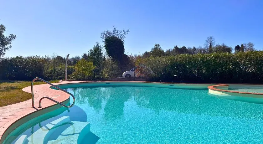 I Carpini Marciaga piscina terrazzo e relax - Image 1