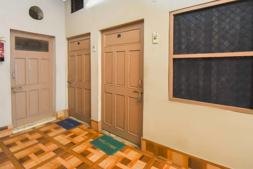 Hotel O Yatra Guest House - Image 1