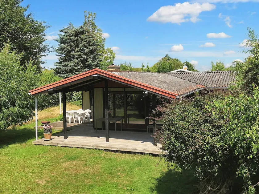 4 person holiday home in Karrebæksminde - Image 1