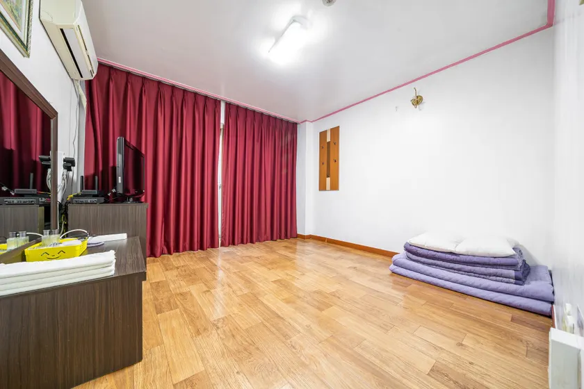 Hoengseong New World Motel - Image 1