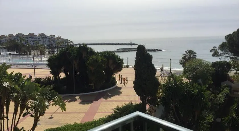 Impresionante Loft En Puerto Banus A Pie De Playa - Image 1