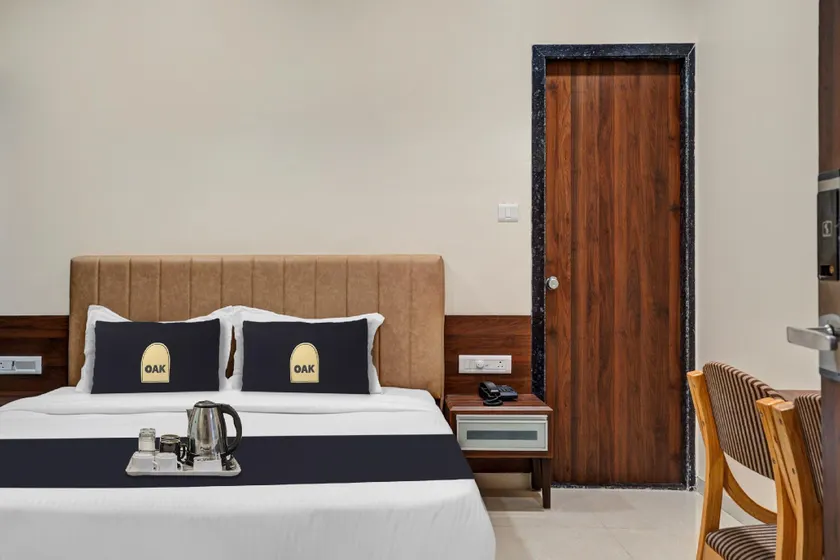 Clubhouse Hotel Raajpath - Image 1