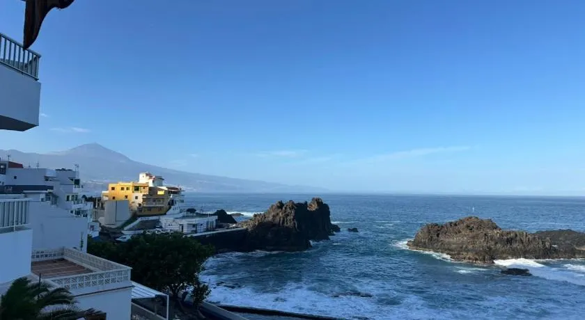 Apartamento acogedor con terraza frente al mar y vistas al Teide - Image 1