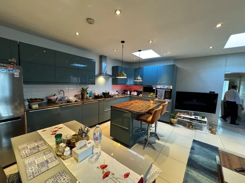 Imperial Home - Image 1