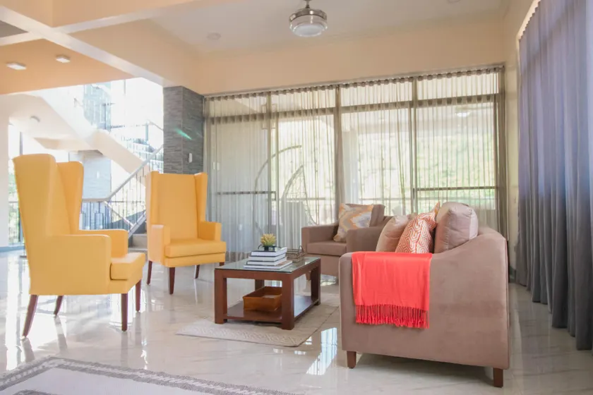 Bella Villa Coron - Image 1