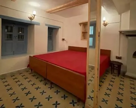 Pauri Hans Bhawan - Image 1