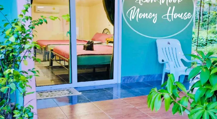 Kohmook​ Money​ House - Image 1