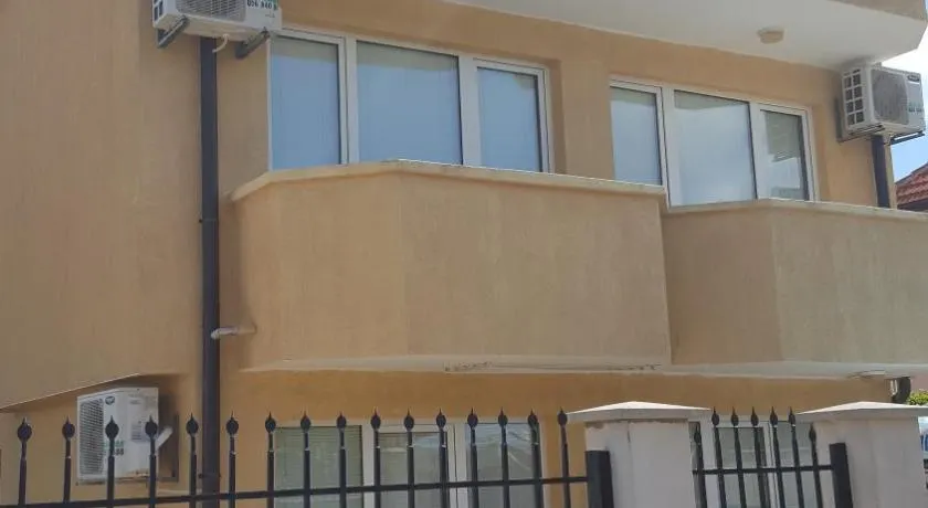 Villa Krisia Apartments - Image 1