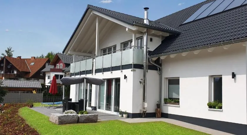 Appartement avec internet haut débit, sauna et barbecue | Vue montagne - Image 1