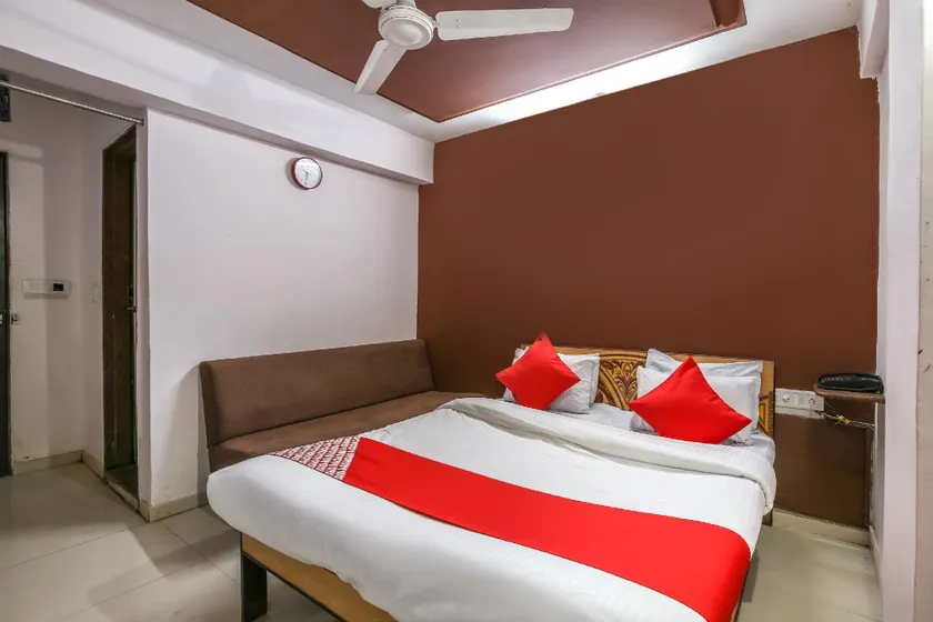 Hotel lakeview - Image 1