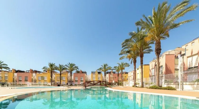 luxury homes bajo laguna beach and pool - Image 1