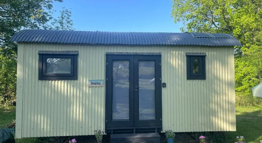 Apple Orchard Shepherd Huts - Image 1