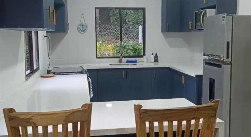 Casa Per Tutti - with hot water, Starlink - Image 1