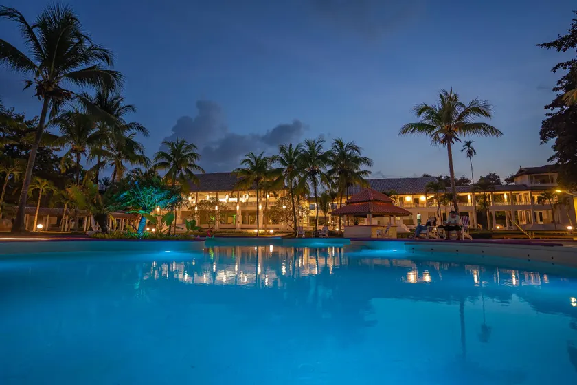 BIDONG VIEW RESORT - Image 1