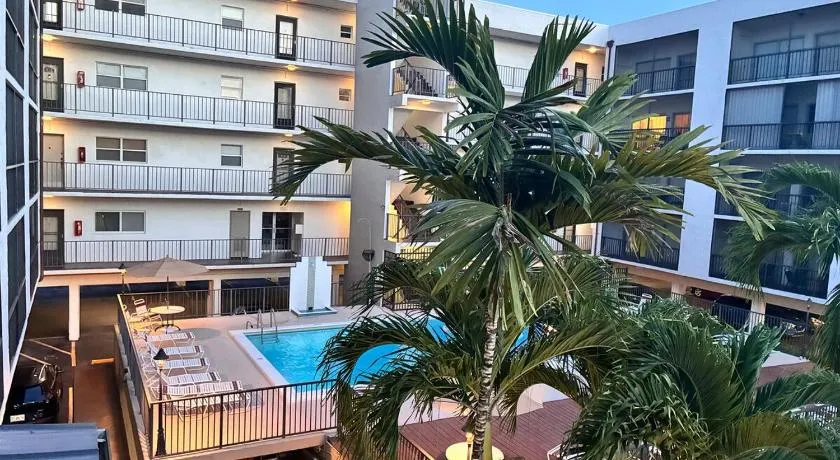 Apartment in Sunny Isles Beach - Image 1
