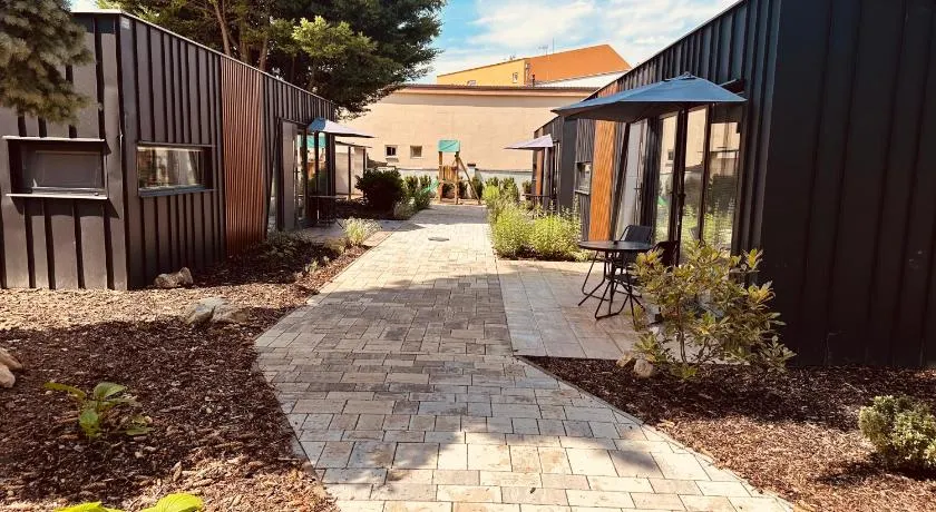 Residence 7 - Image 1