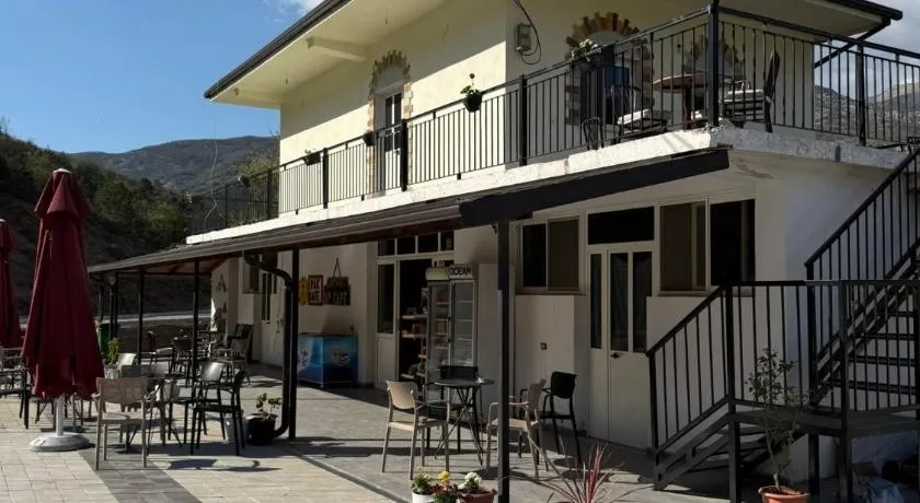 Antoni Guest House & Café - Image 1