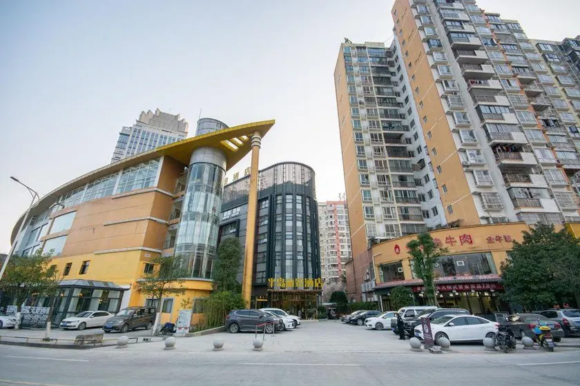 Bandao Lijing Hotel - Image 1