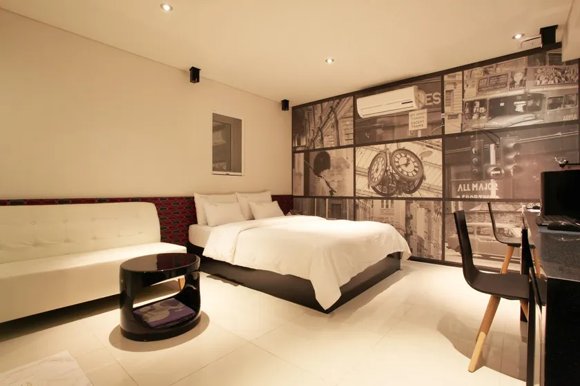 Hotel Pop Guri - Image 1