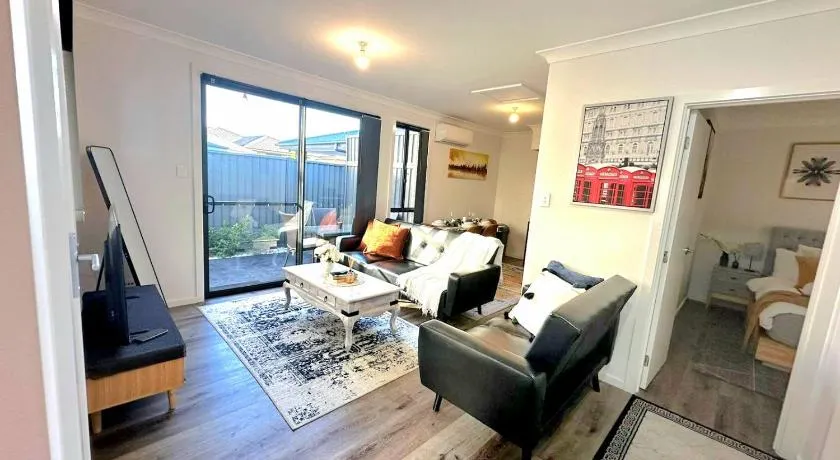 Modern 2BR Apartment, Peaceful and Private in Oran Park - Image 1