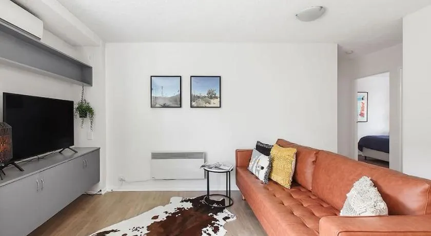 Bright Stylist apartment in Richmond Terrace - Image 1