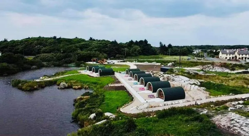 Wheelhousepods glamping - Image 1