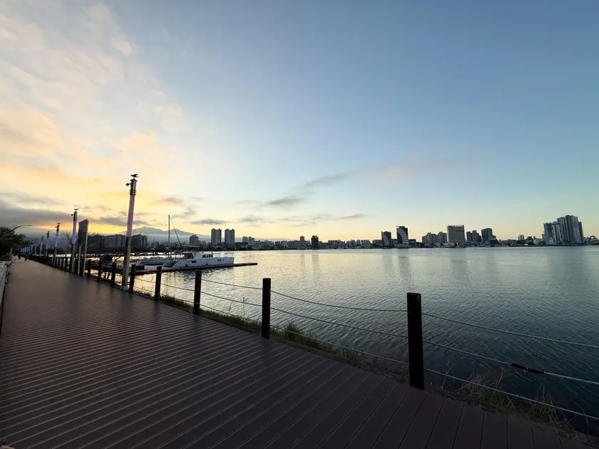 Sokcho Marina Hotel - Image 1