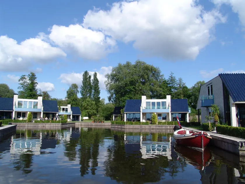 Perfect place at the Amsterdam lakes to visit NL - Image 1