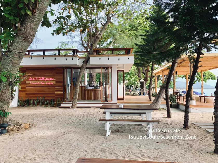 Issara Beach Resort Beachfront - Image 1