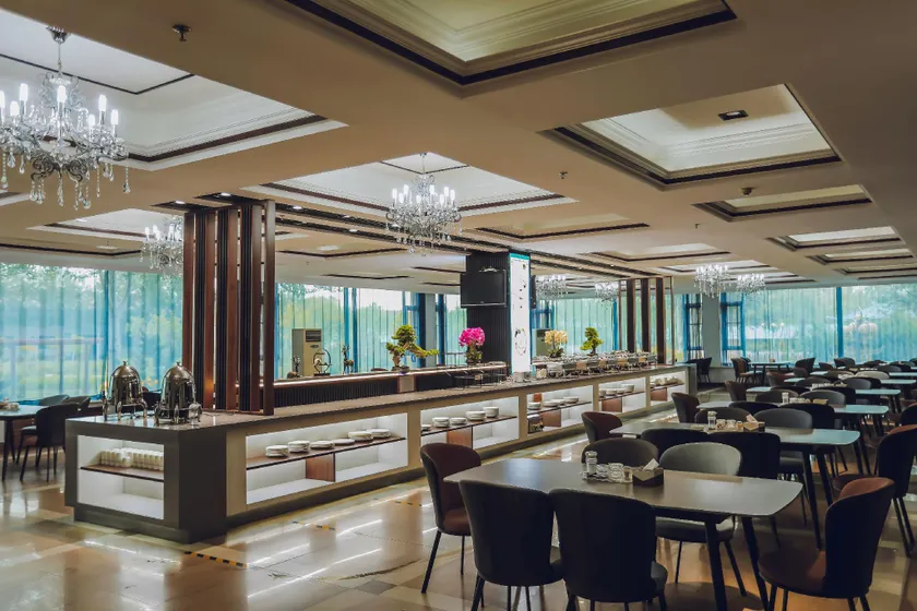 Longhai Hotel - Image 1