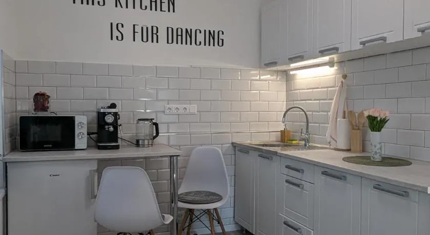 Liliom Apartman - Image 1