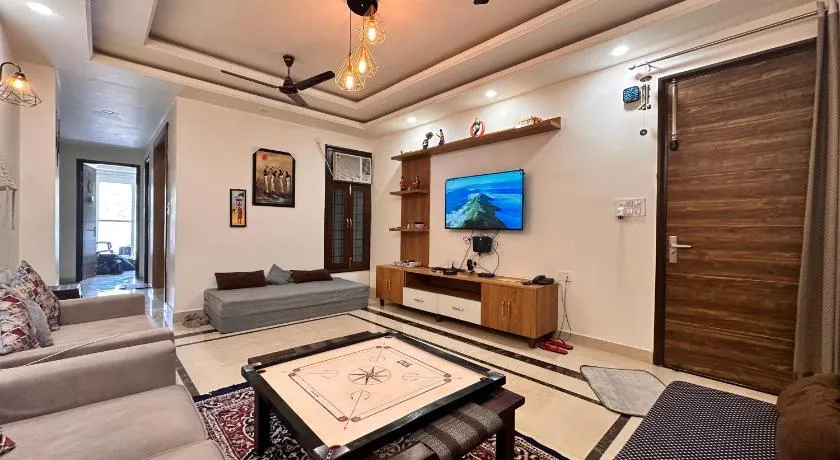 Yoga Wifi Travel Home Stay - Image 1