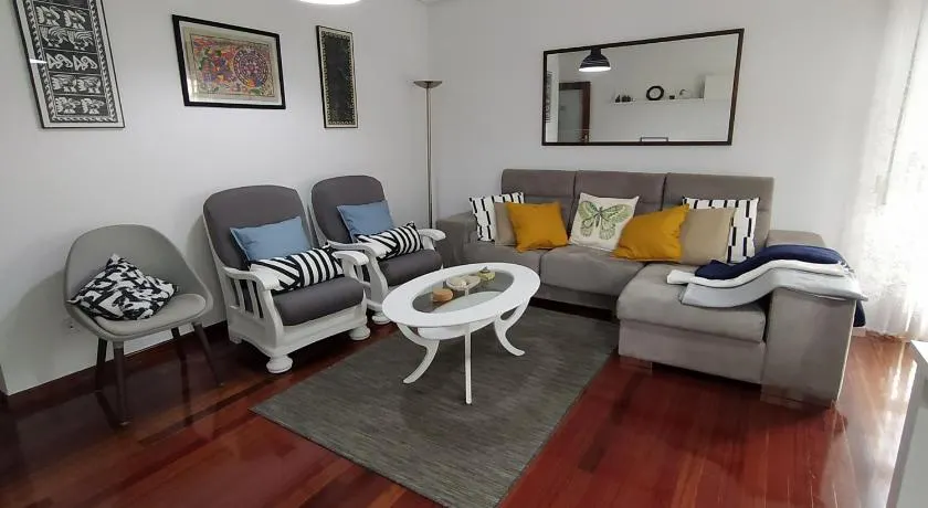 Duplex de 130m2 al lado de las playas de Cuchia - Image 1