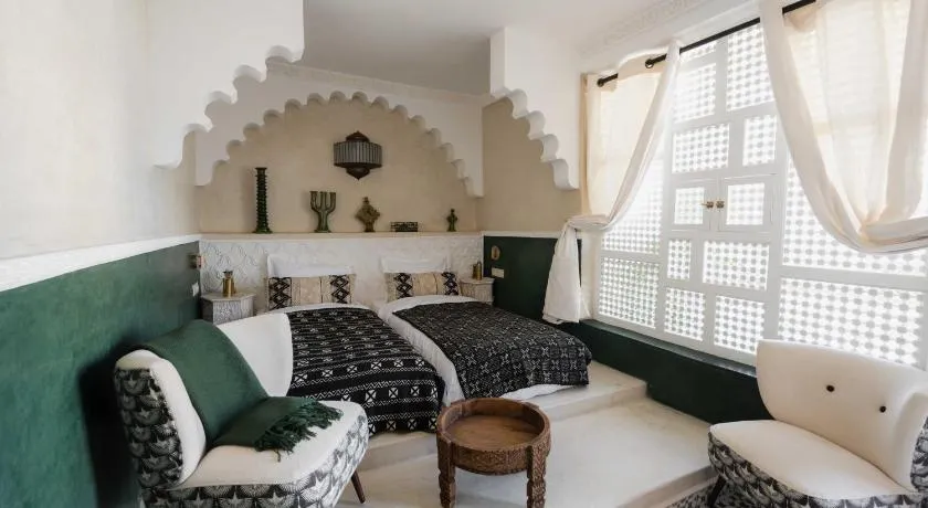 Riad Mint  - Image 1