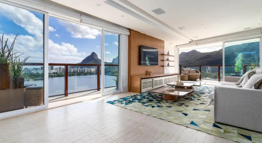 Unhotel - Apartamento 2 Suítes com Vista Panorâmica para a Lagoa - Image 1