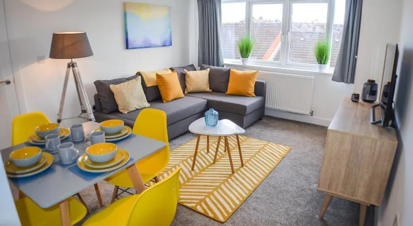 Anstey Heights Apartments - Image 1
