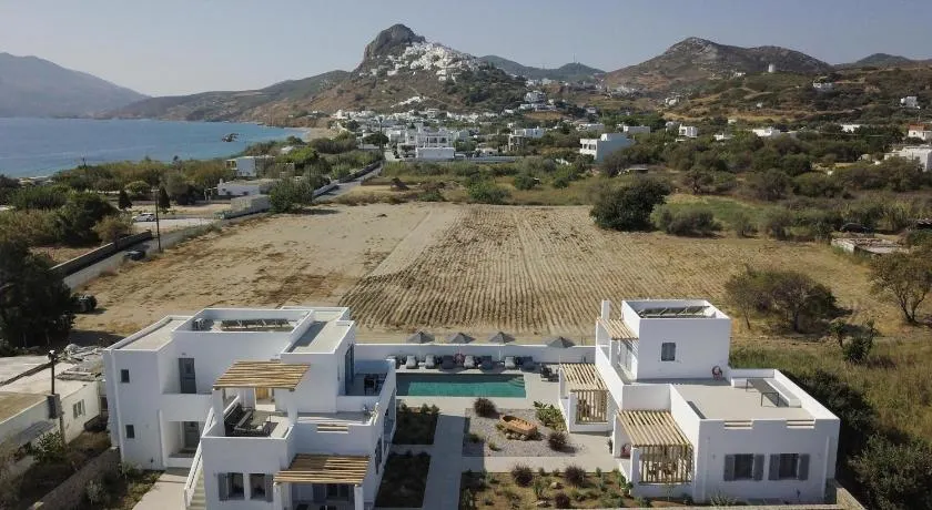 Kotinos Luxury Suites - Image 1