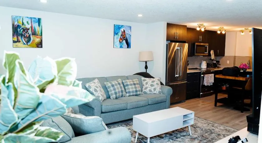 Lakeside Living - Image 1