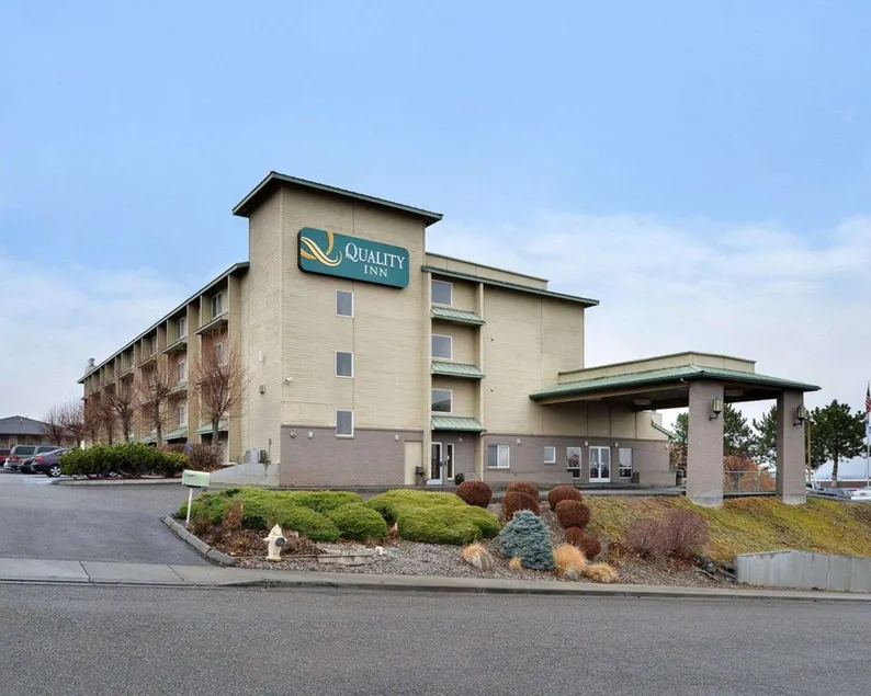 Kennewick Inn - Image 1