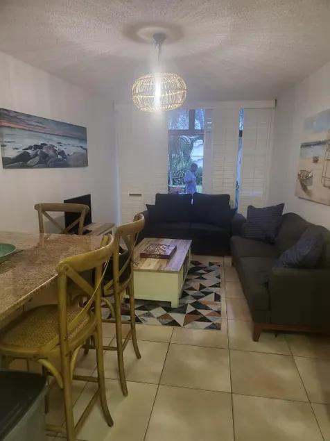 Umhlanga Breakers Resort - Image 1