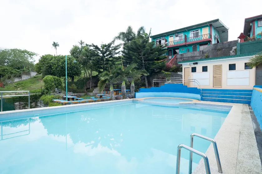 Little Falls Tagaytay - Image 1