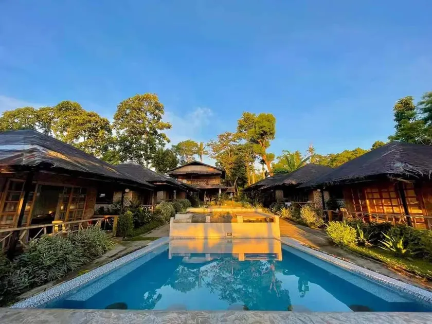 Kokomo Dive Resort Accommodation Hotel - Image 1