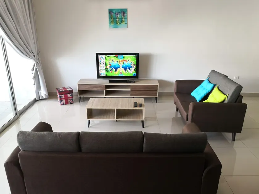 Sparkling clean Homestay @ Kota Kemuning - Rimbayu - Image 1