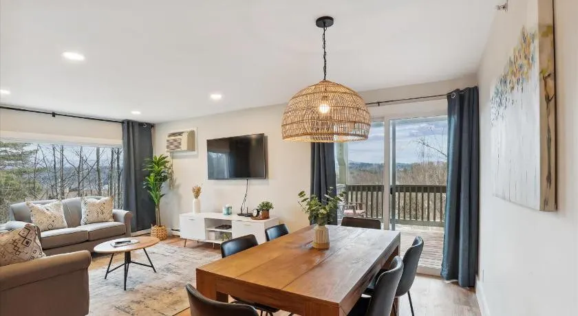 Mountainside Condo E101 - Image 1