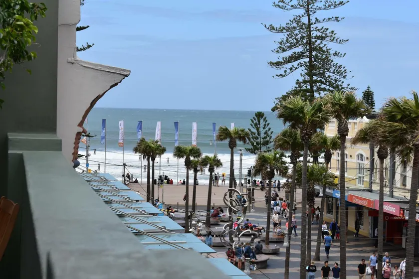 Boardrider Backpackers and Budget Motel - Image 1