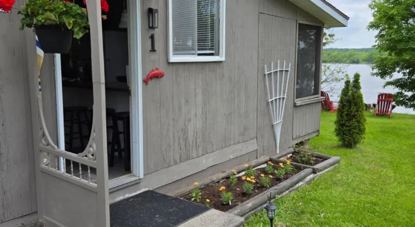 Redfish Cottages - Image 1