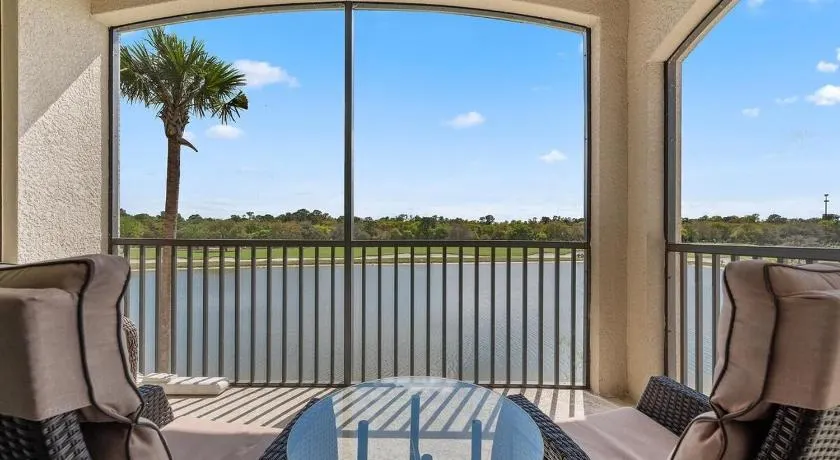 Lakefront 2 BR/2 BA condo in Lakewood National Golf Club - Pearl in the Rough - Image 1