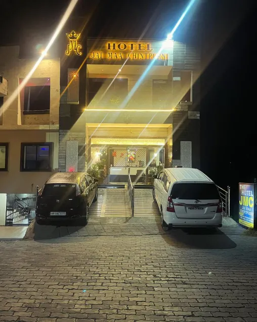 Hotel Maa Chintpurni International - Image 1