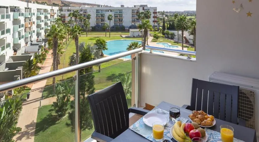 AlmeriaSuite Palm Beach Pool & Golf Apartments - Image 1